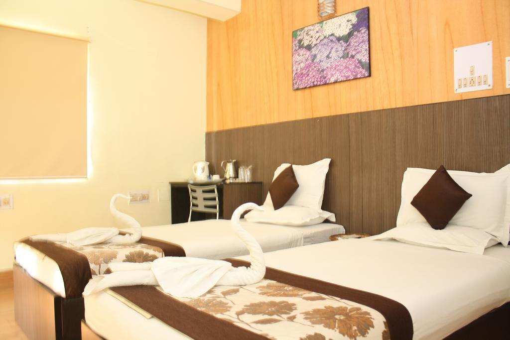 כלכותה Down Town Guest House מראה חיצוני תמונה